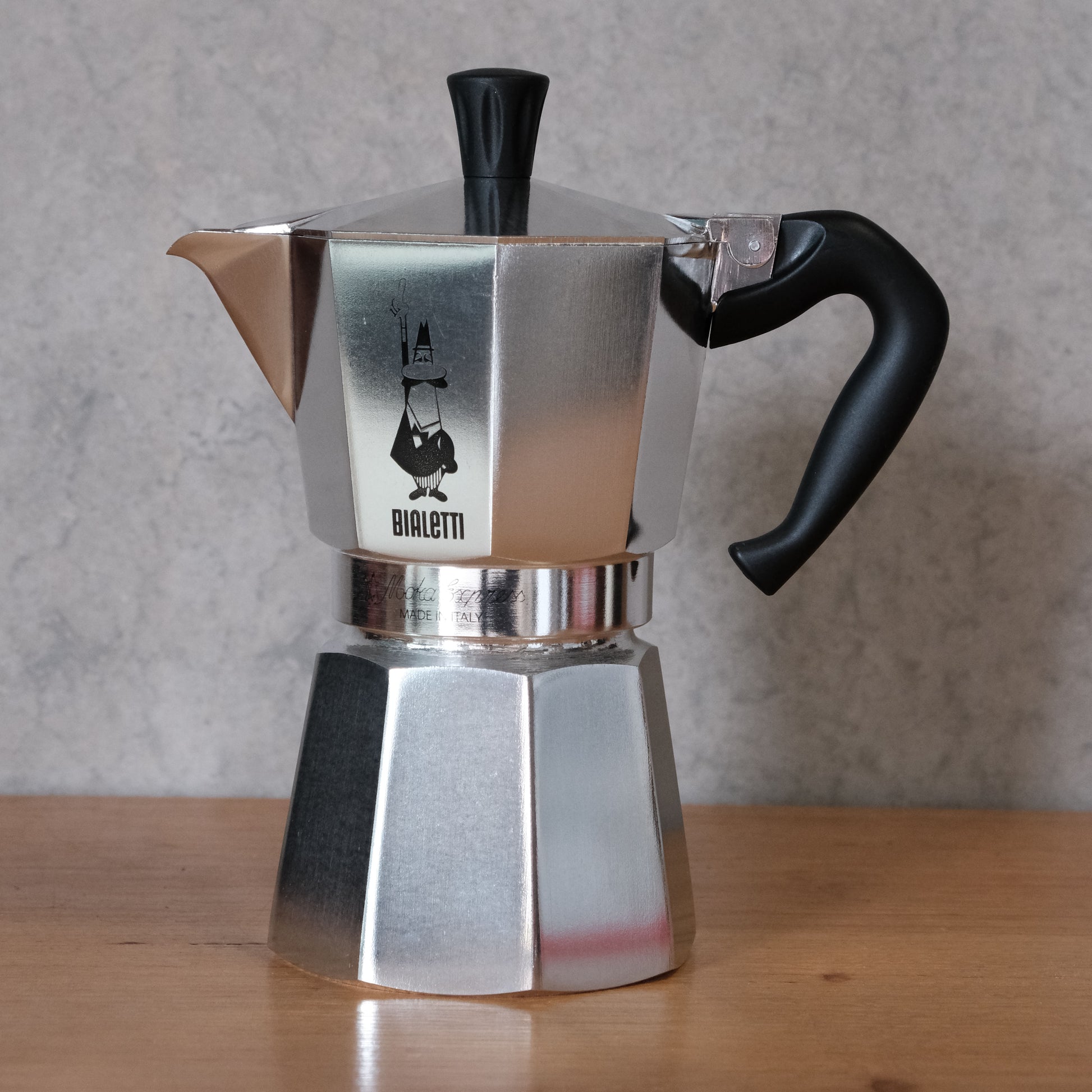 Coffee Maker Review: Bialetti Moka Express 6 Cup 